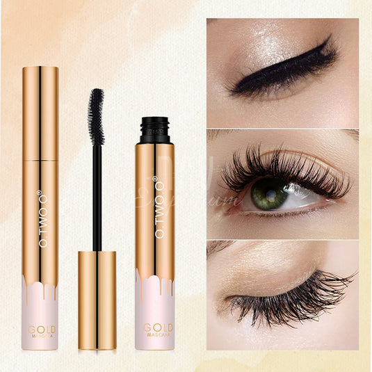 Close-up of volumized lashes