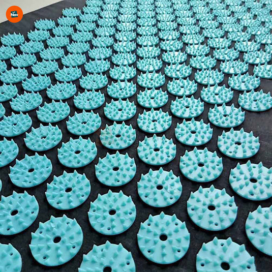 Compact acupressure mat for back pain