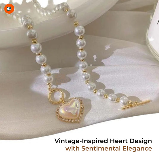 Vintage-inspired pearl choker