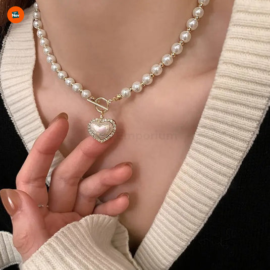 Gold-plated pearl necklace