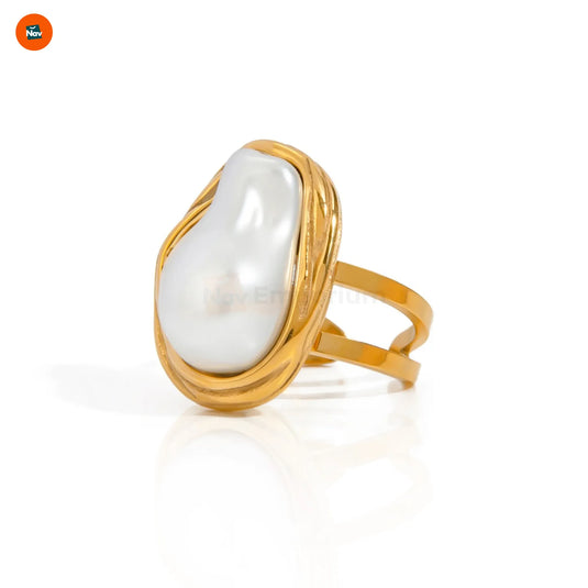 Baroque pearl ring set