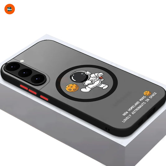 MagSafe astronaut phone case