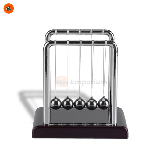 Newton's Cradle Desk Decor