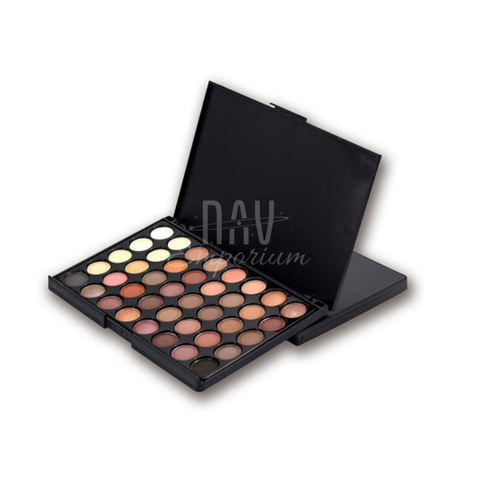 Highly pigmented eyeshadow palette