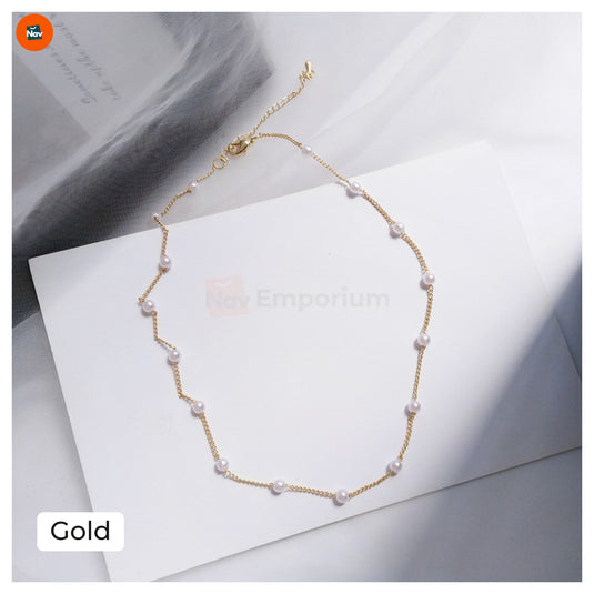 Adjustable gold pearl choker