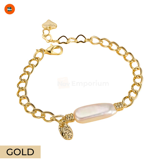 Pearl Elegance Close-up