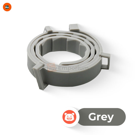 Large cat with tick prevention collar 5