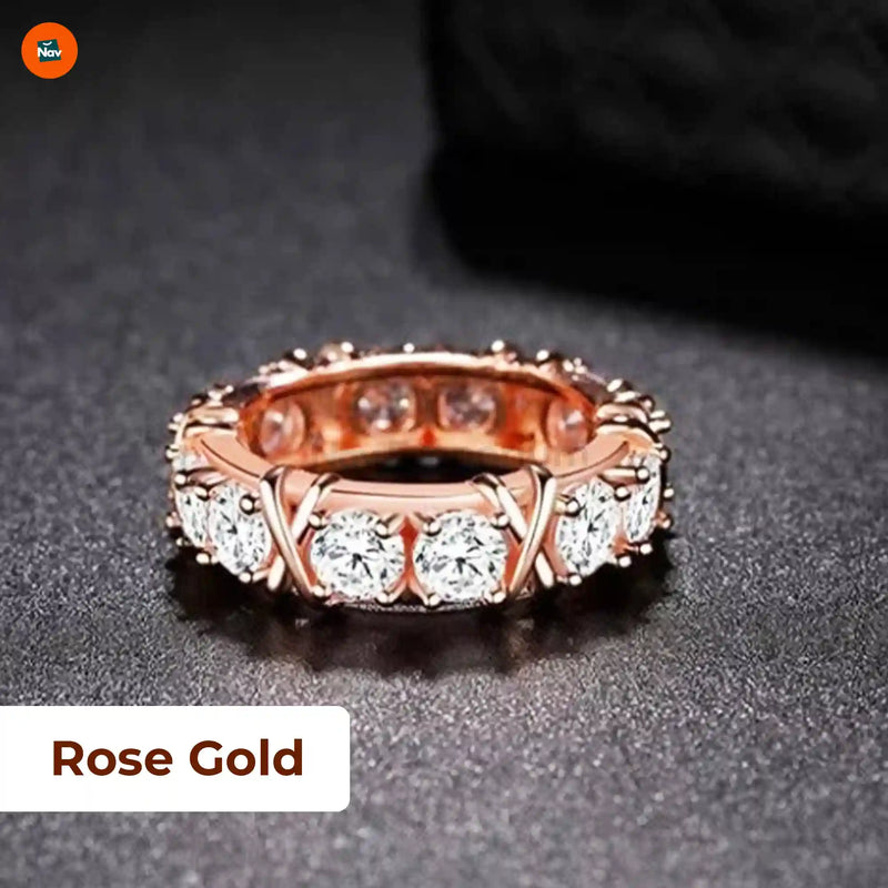 Dual-tone romantic ring