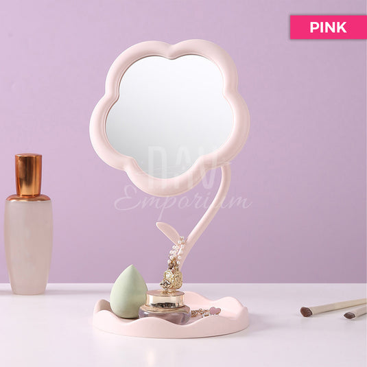 High-definition cosmetic mirror
