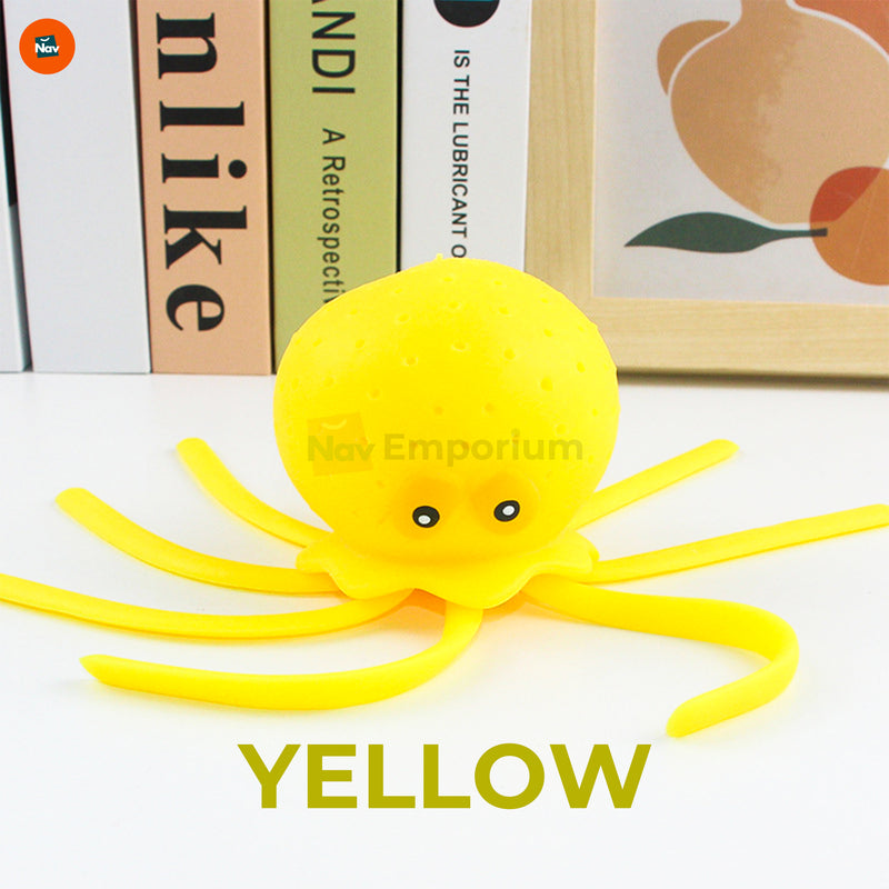 Water-Squirting Bath Toys for Children 