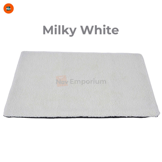 Non-slip pet heating mat