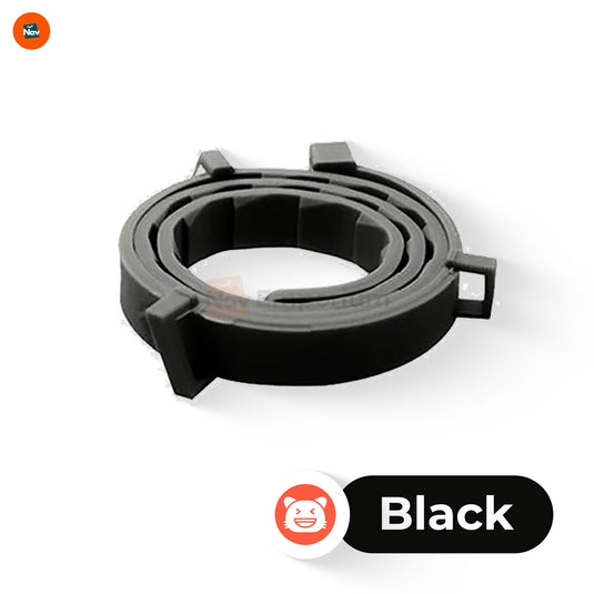 Large cat with tick prevention collar 4